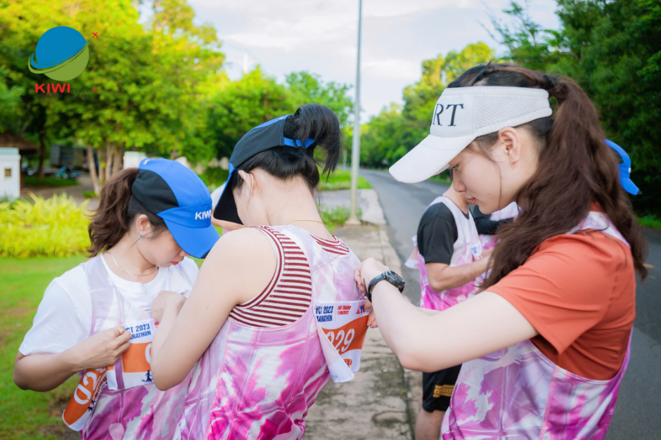 Marathon: Khám Phá Sức Khỏe và Tinh Thần Đoàn Kết Cùng Kiwi Travel