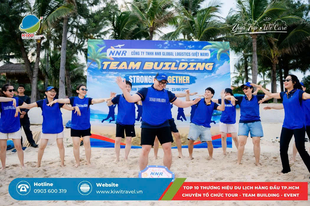 KIWI Travel x NNR | ''STRONGER TOGETHER''