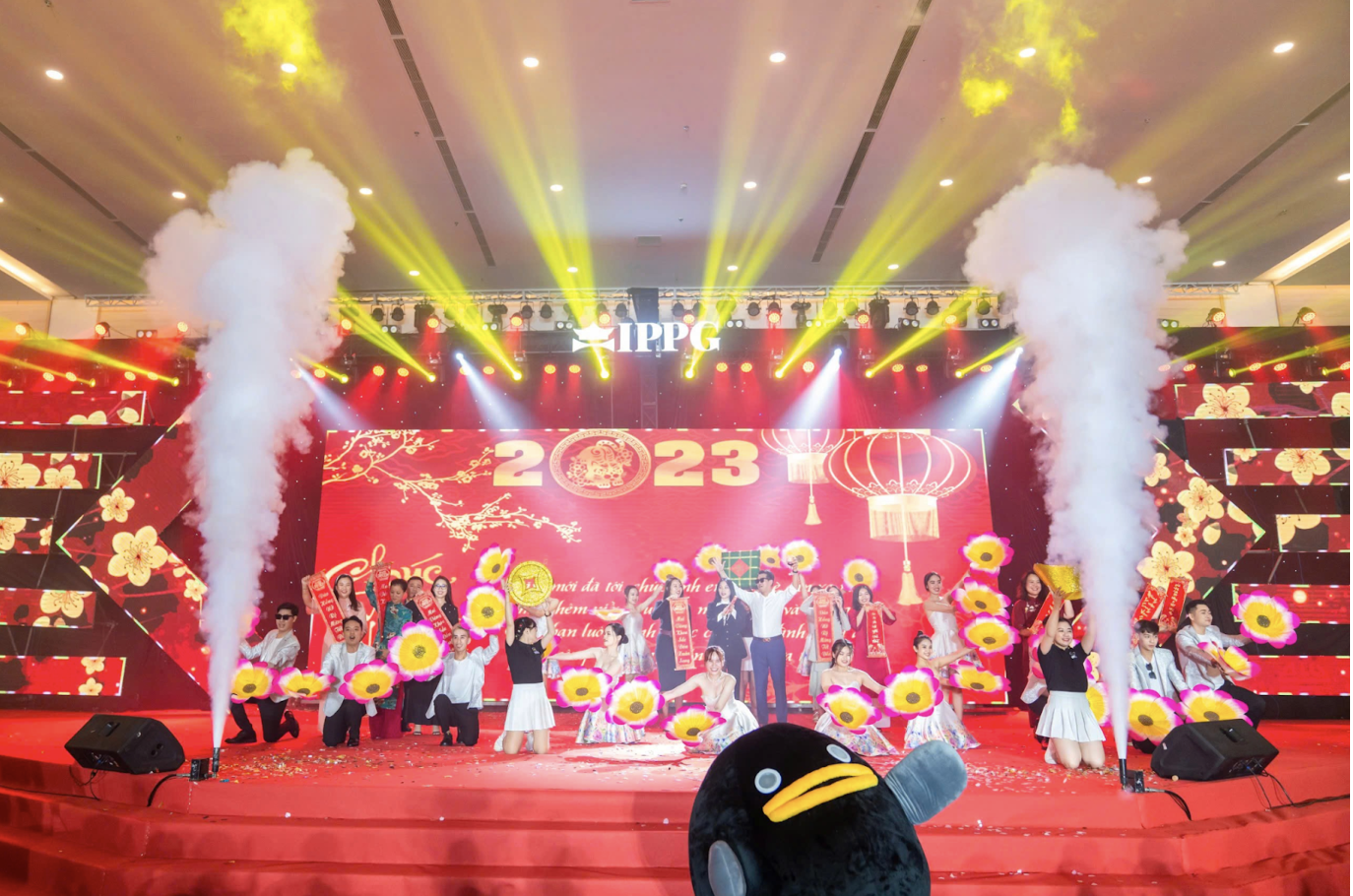 10 Mẹo tối ưu ngân sách tổ chức Year End Party hiệu quả