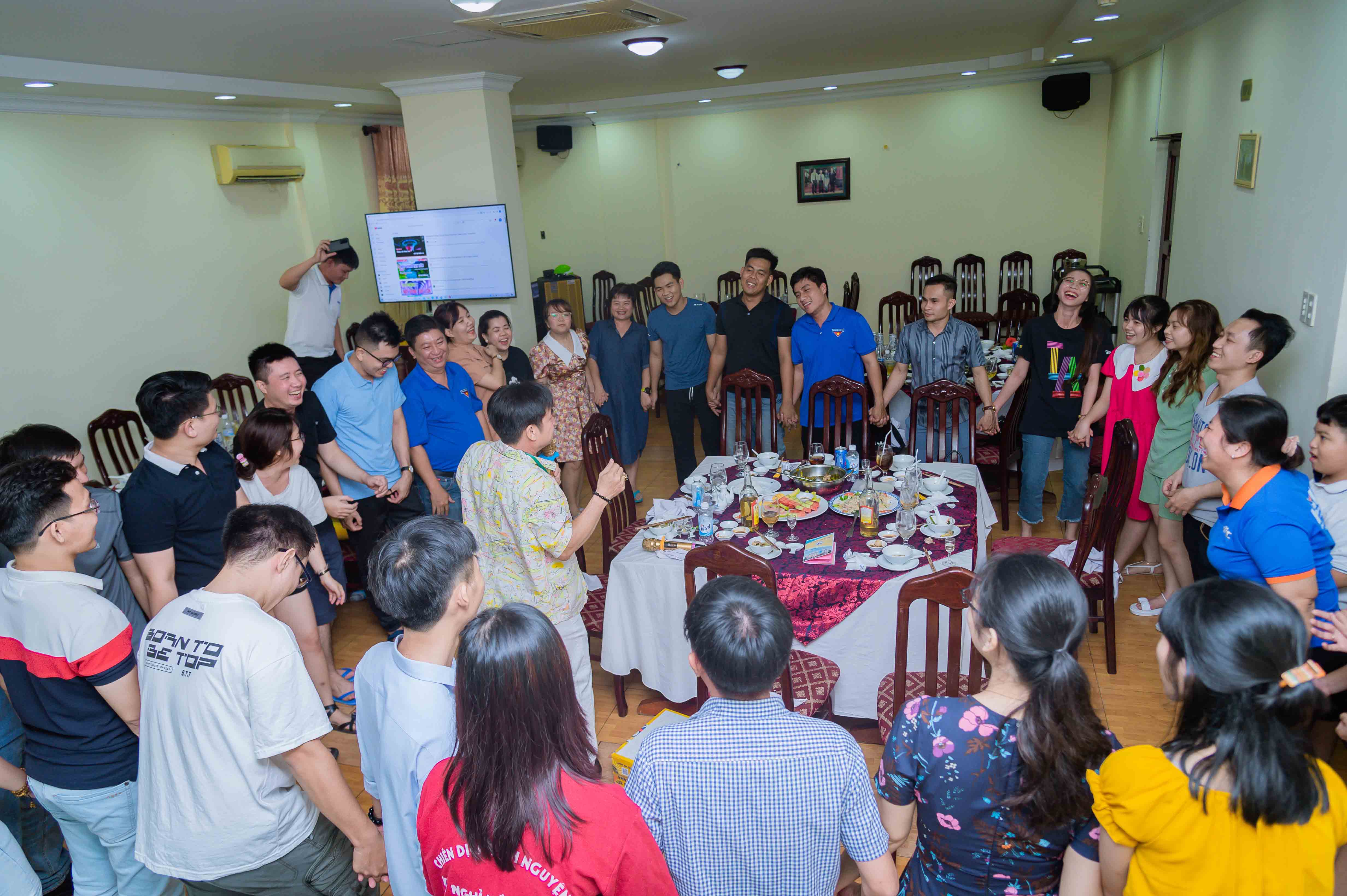 Kết nối - Khát vọng!