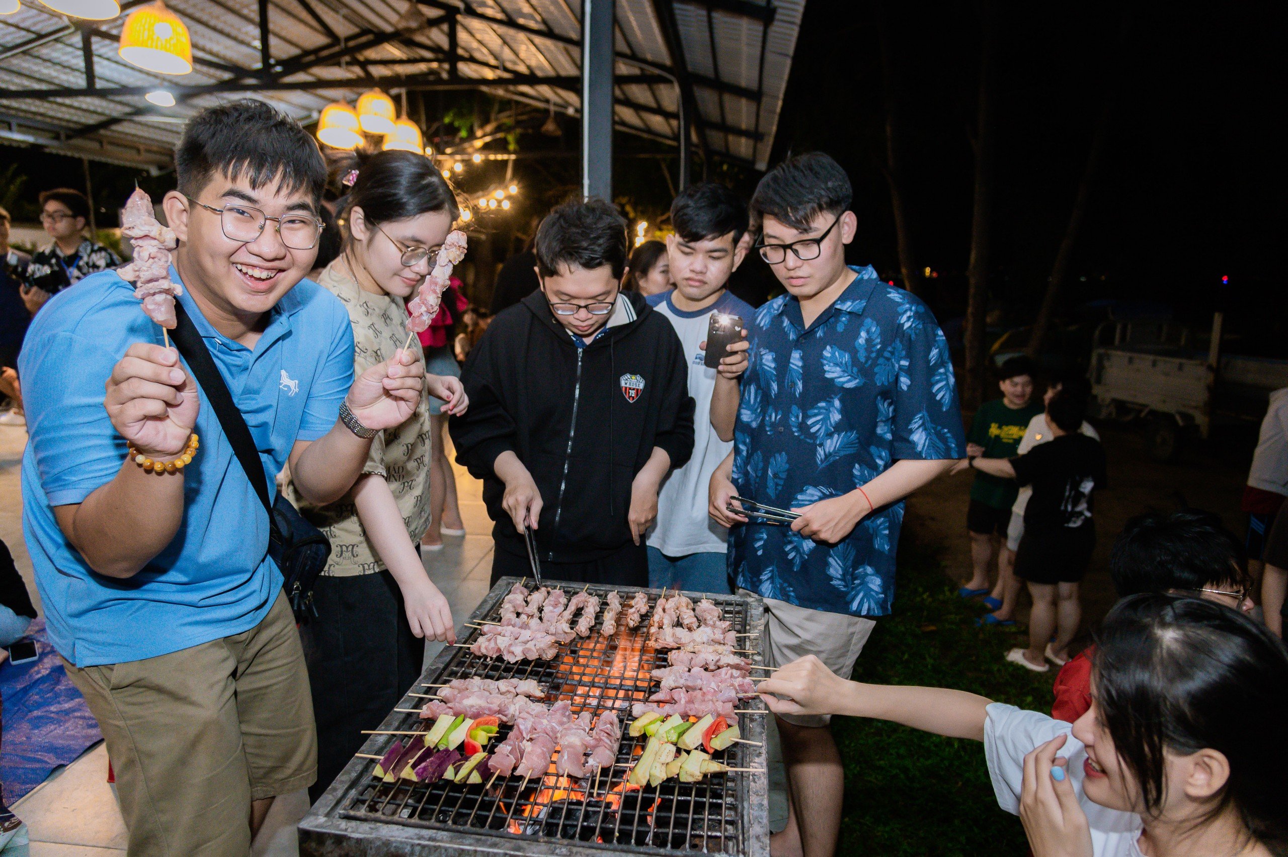 Dynamic summer - work hard, play hard