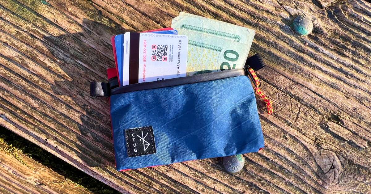 Top 10 vật dụng cần thiết khi đi trekking - nhất định phải bỏ túi