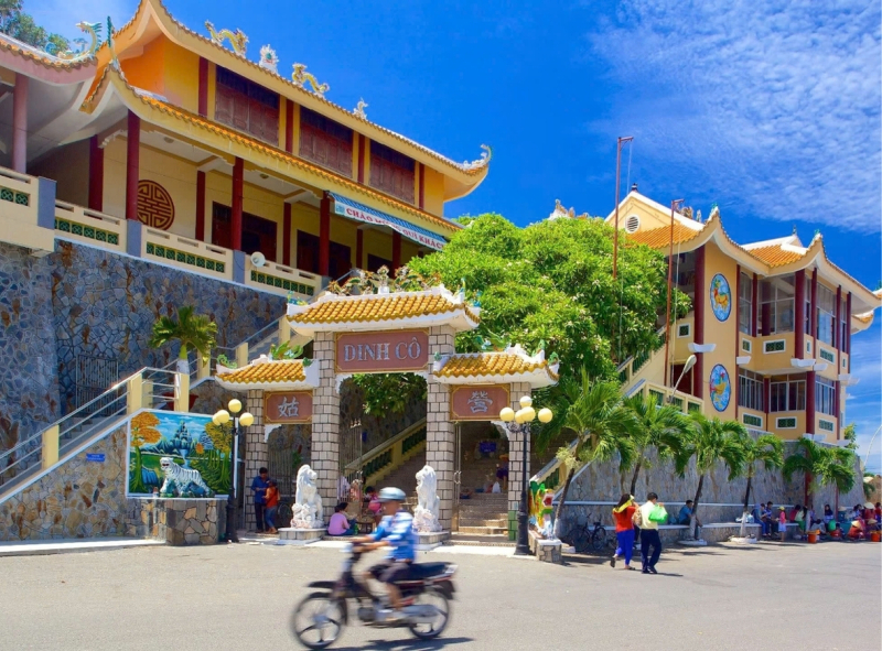 LONG HẢI - MIỀN BIỂN XANH, CÁT TRẮNG